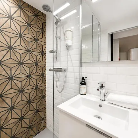 L Alcove Du Pont Cosy & Confort شقة